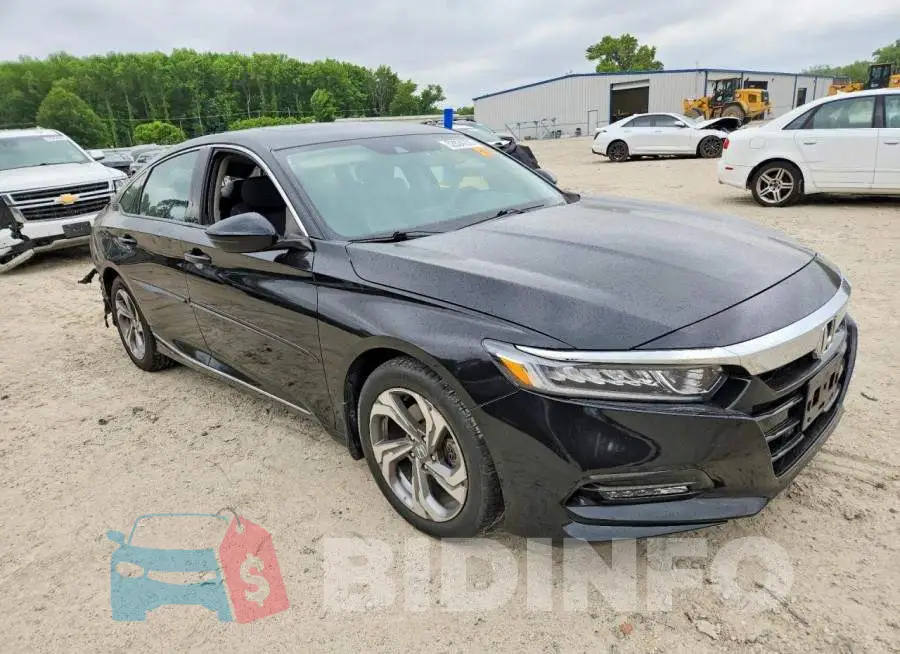 1HGCV2F57JA025164 Photo# 4