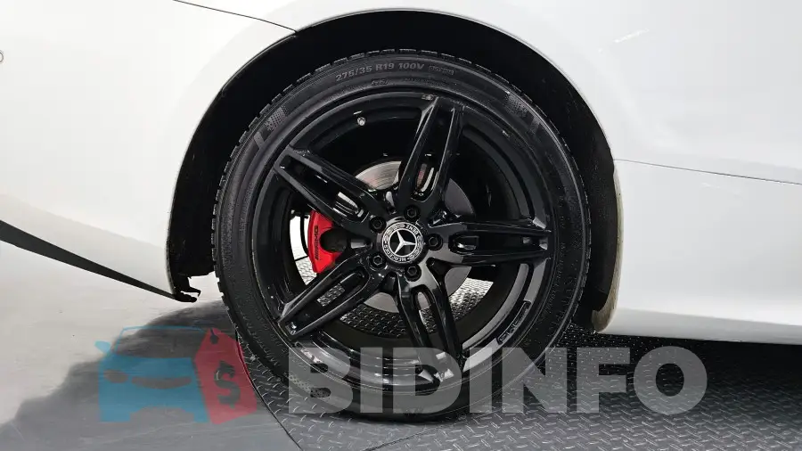 WDD1J1EBXHF012964 Photo# 5