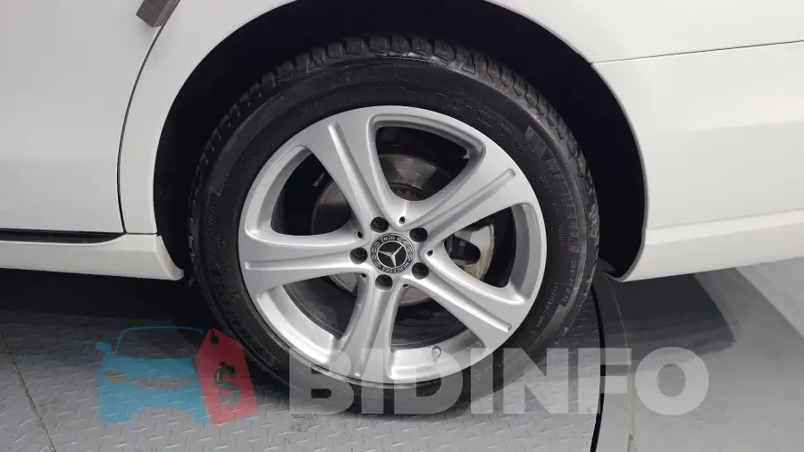 WDDZF0FB9HA226743 Photo# 5