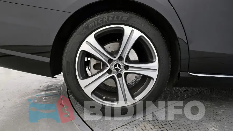 WDDZF4JB2KA632577 Photo# 5