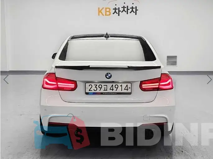 WBA8A9106GK822770 Photo# 3