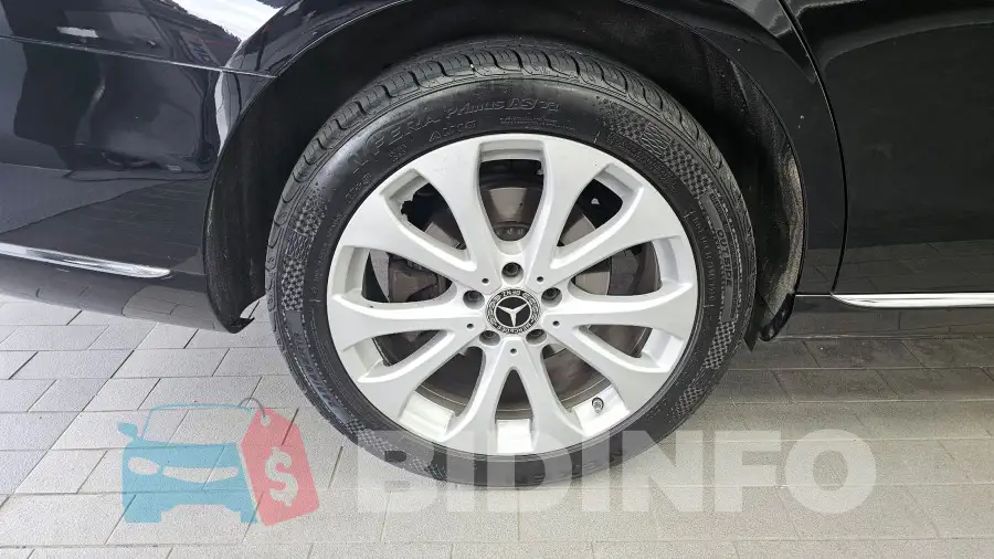WDDZF4KB3KA573795 Photo# 5