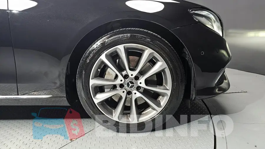 WDDZF4KB2KA524927 Photo# 5