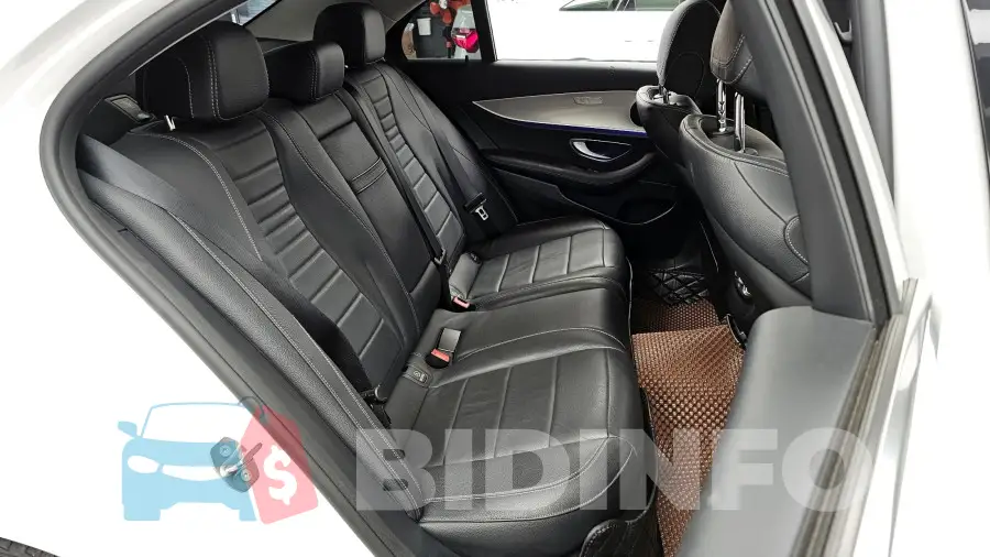 WDDZF4CB1JA391297 Photo# 12