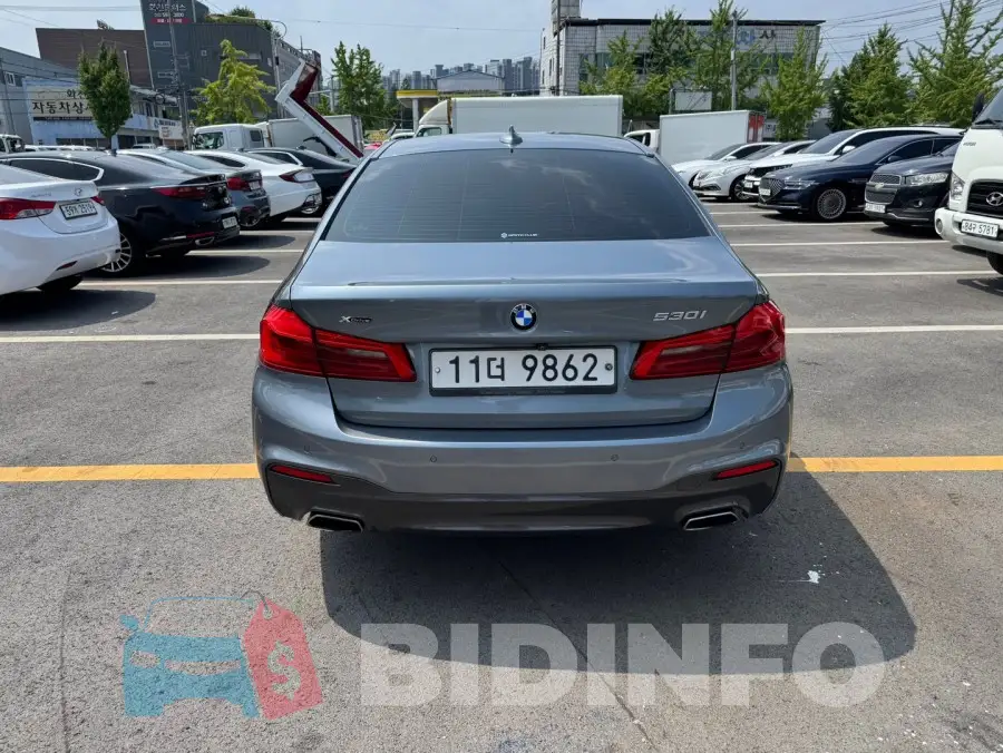 WBAJD9108HG477335 Photo# 4