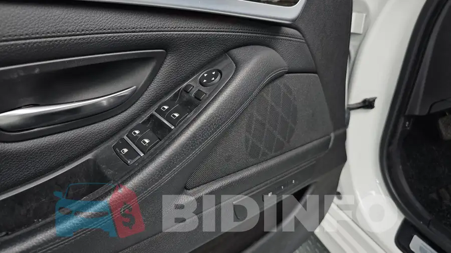 WBA5E7101FG152509 Photo# 17