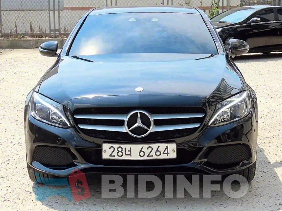 WDDWF4CB1HF492372 Photo# 1
