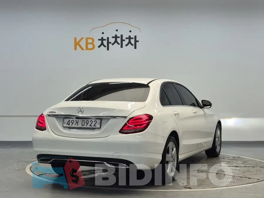 WDDWF3HB3GF227857 Photo# 4