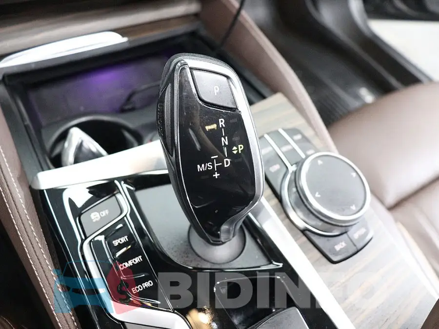 WBAJD9105JWC82985 Photo# 8