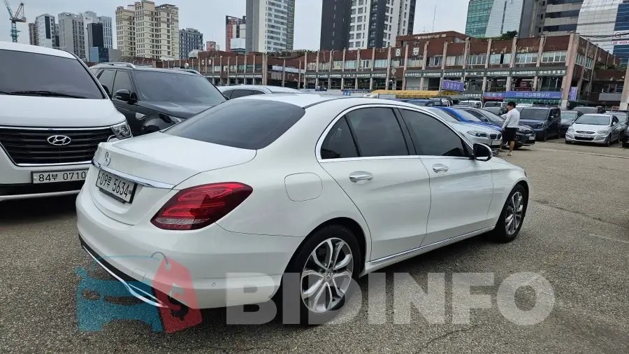 WDDWFOEB2GF223396 Photo# 2