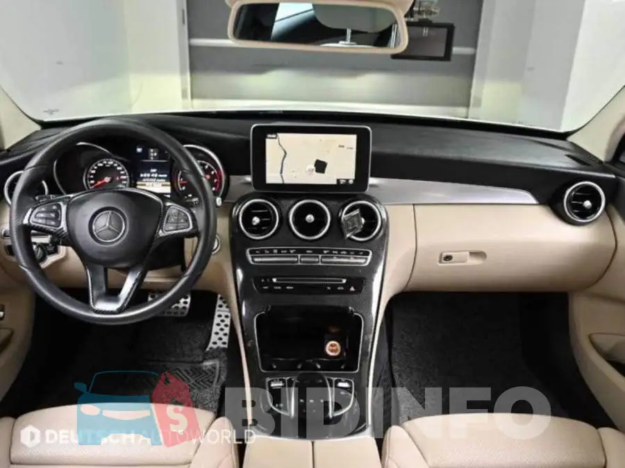 WDDWF4CB2JF702144 Photo# 7
