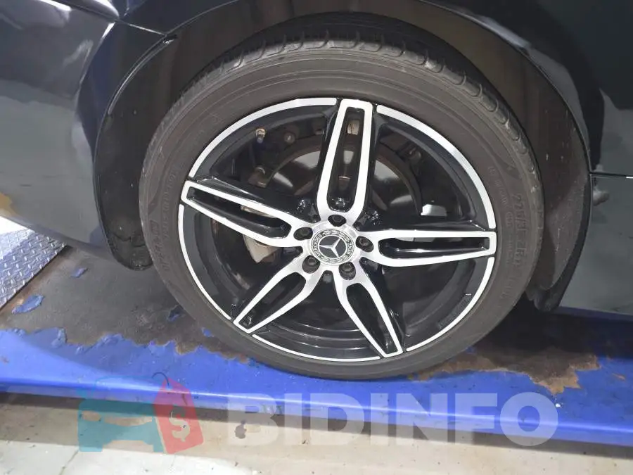 WDD1J1EB5KF075140 Photo# 3