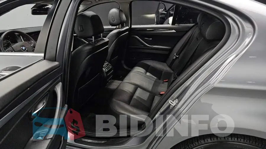 WBA5E5104FD674041 Photo# 12