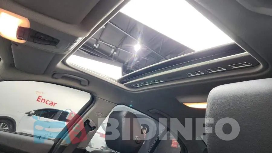 WBA8D1107JA153690 Photo# 19