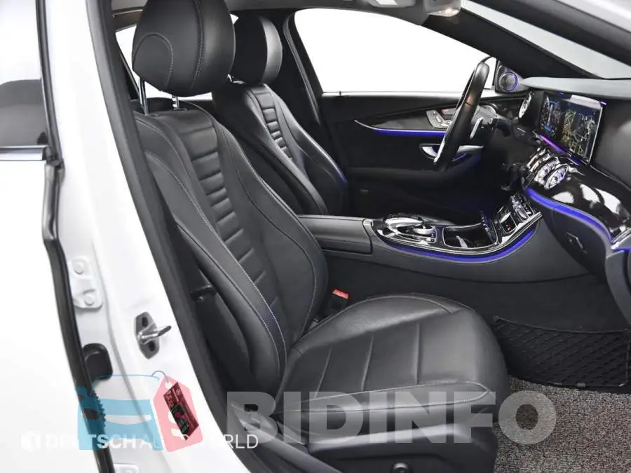 WDDZF4JB0KA667831 Photo# 10