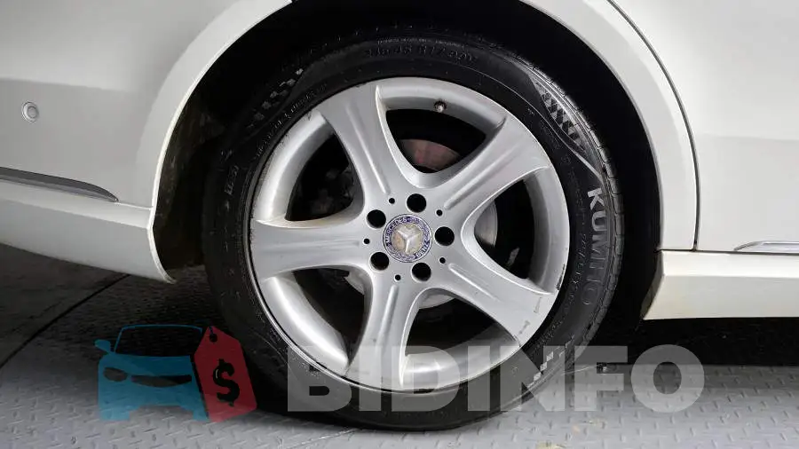 WDDHF8CBXEA977442 Photo# 5