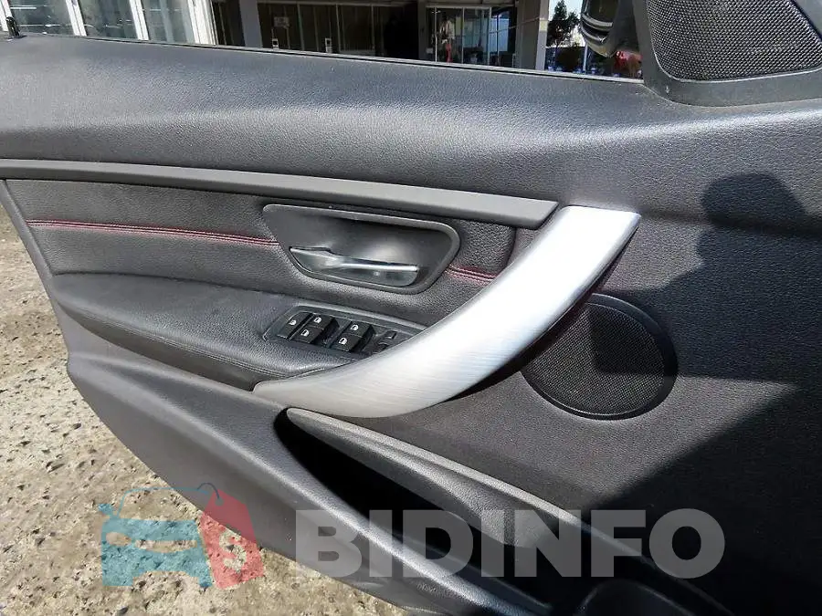WBA3D3105FK275987 Photo# 12