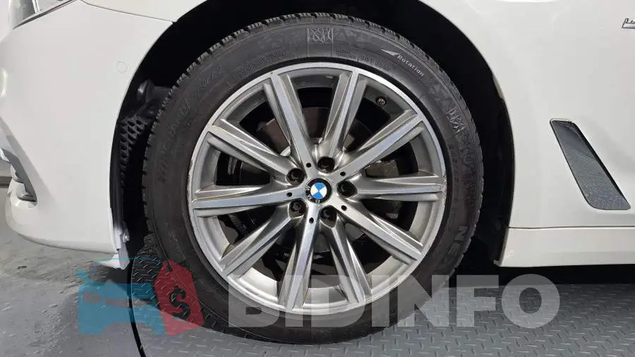 WBAJK7106JBP72950 Photo# 5