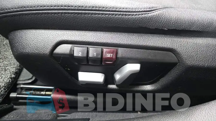WBA8C9103GK650711 Photo# 19