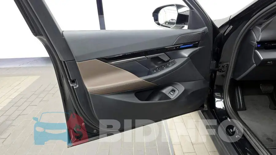 WBA41FL06RCR74717 Photo# 24