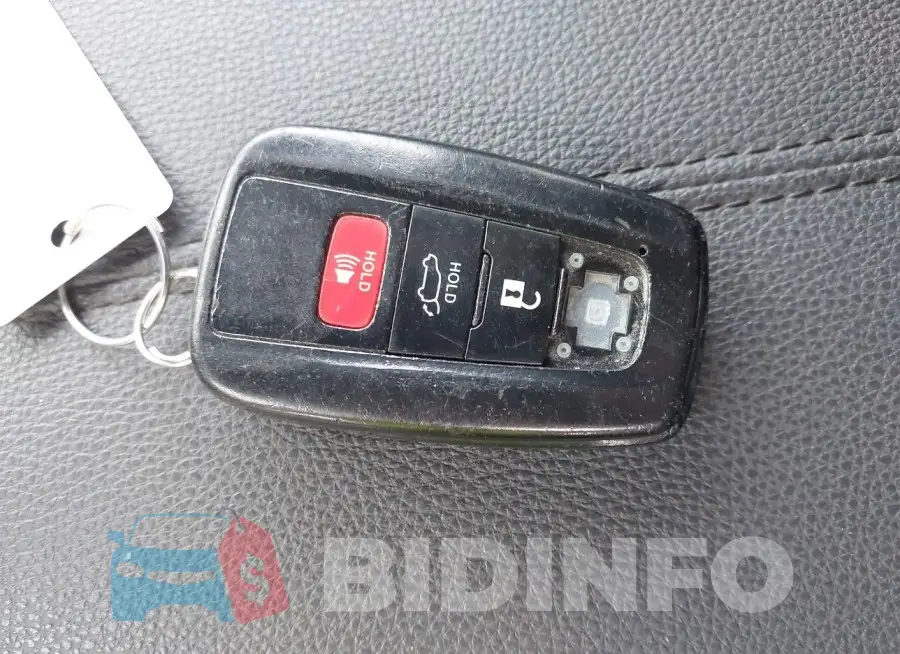 2T3A1RFV3KW048552 Photo# 11