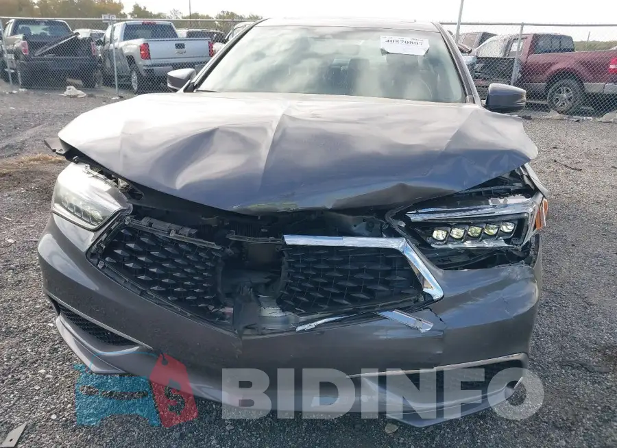 19UUB2F40KA001908 Photo# 6