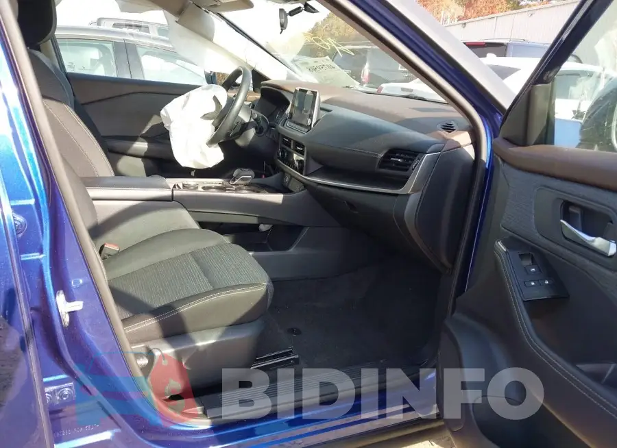 5N1BT3BBXPC815567 Photo# 5