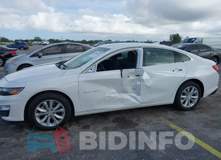 1G1ZD5ST4SF141582 Photo# 6