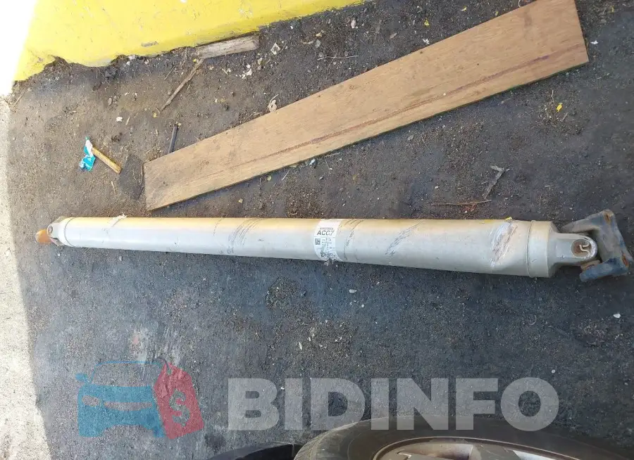 2GC4YLE7XP1702617 Photo# 12