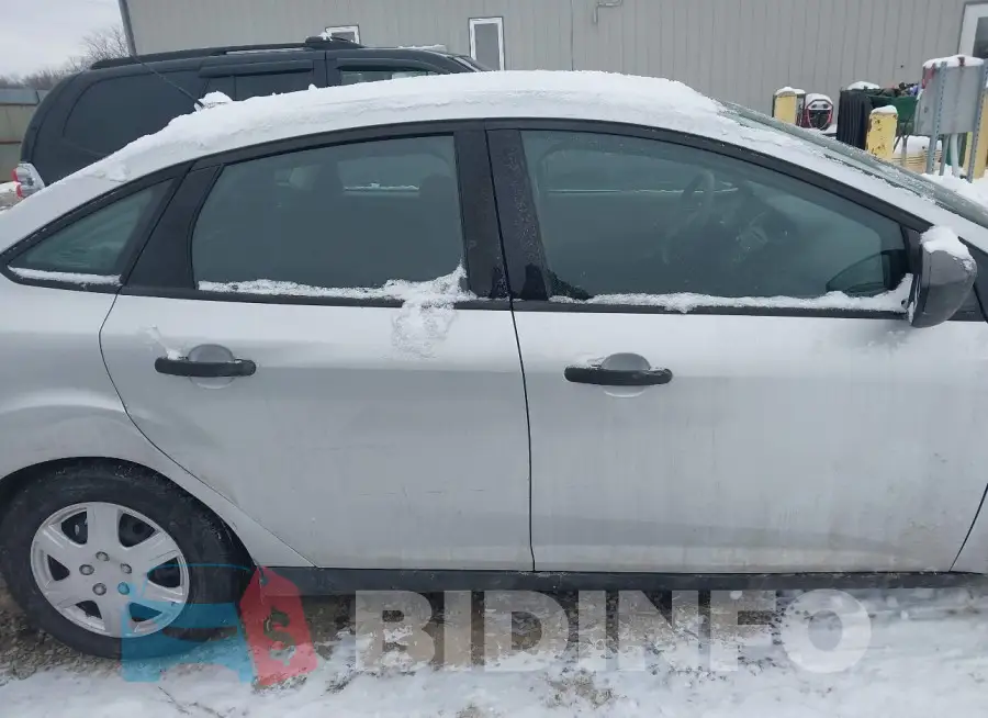 1FADP3E2XHL213630 Photo# 13