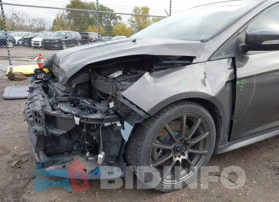 1FADP3L96JL233377 Photo# 6