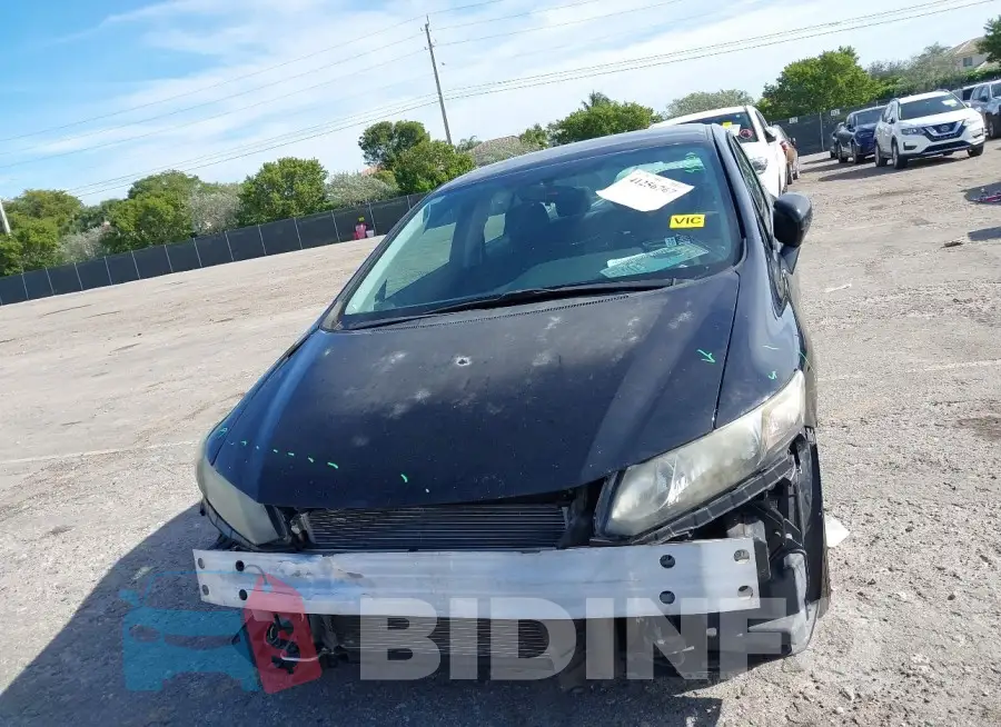 19XFB2F57FE113317 Photo# 6