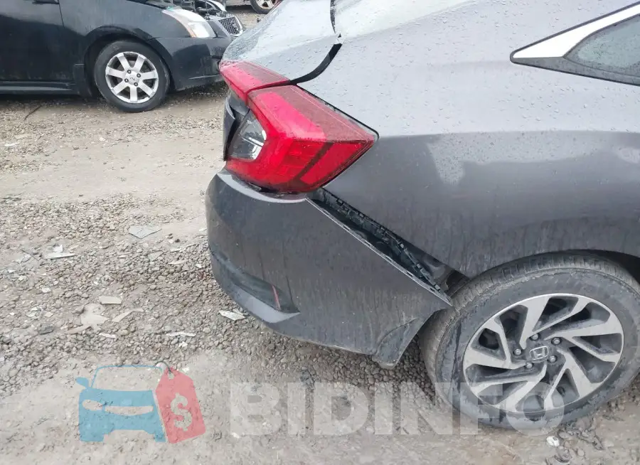 19XFC2F74HE077197 Photo# 6