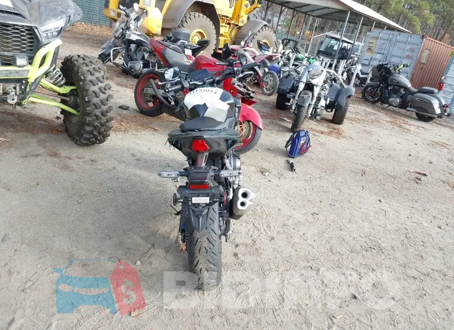 MLHPC7153R5000368 Photo# 6