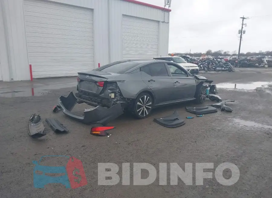 1N4BL4CV2KC110120 Photo# 4