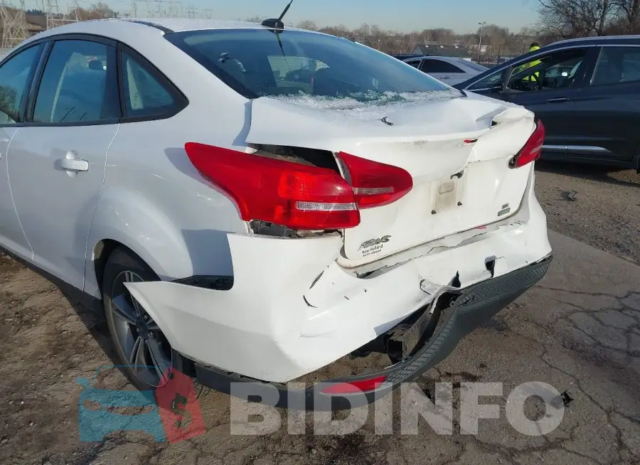 1FADP3FE2GL308786 Photo# 6