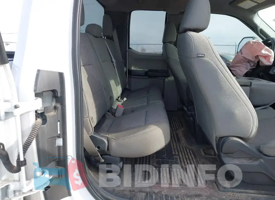 1FT7X2B62HEB61844 Photo# 8