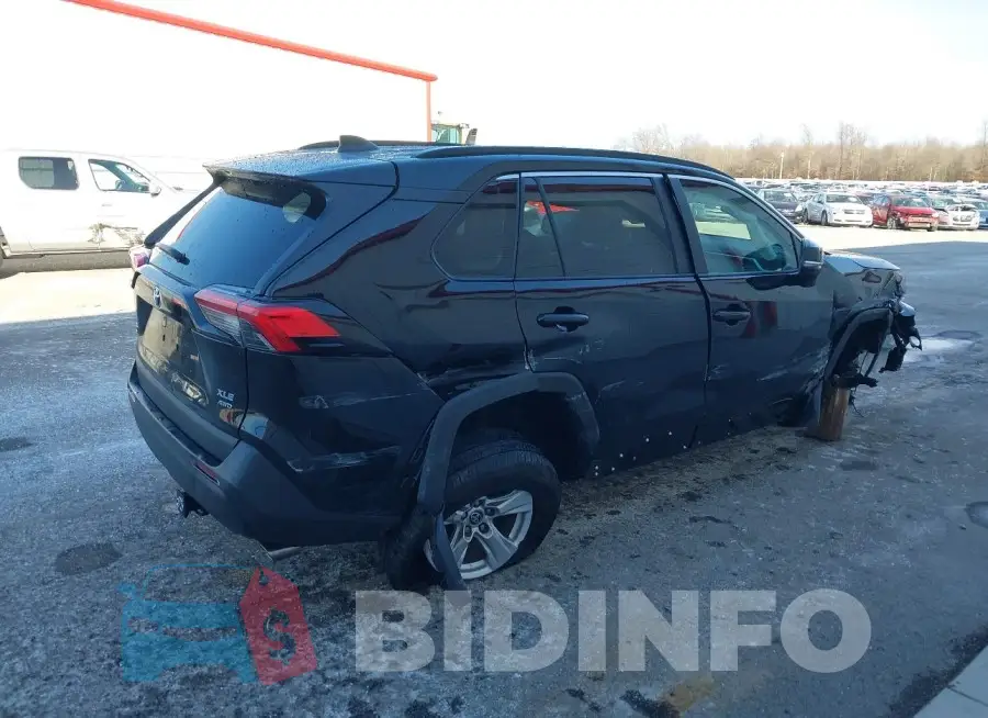 2T3P1RFV1MC218728 Photo# 4