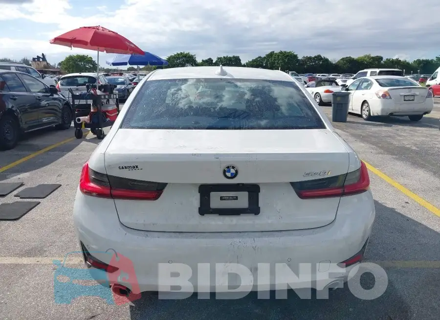 3MW5R1J05M8B47696 Photo# 16