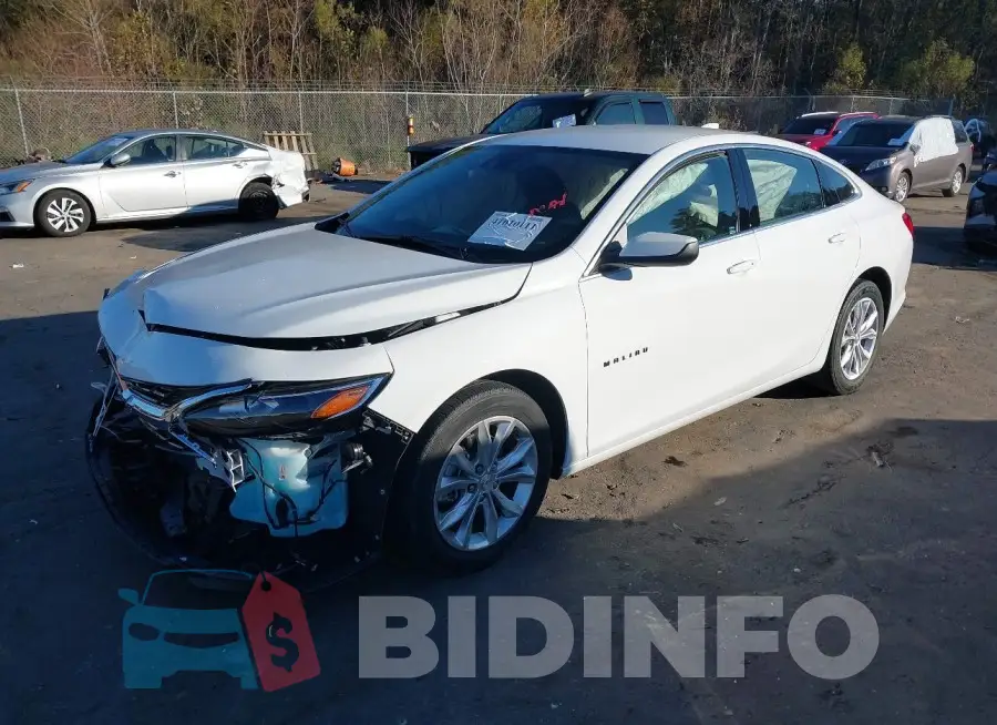 1G1ZG5ST2RF201909 Photo# 2