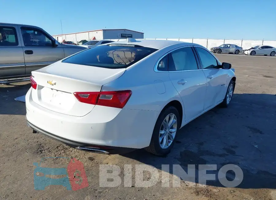 1G1ZG5ST2RF201909 Photo# 4
