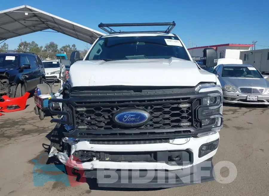 1FT8W3BT5PED00835 Photo# 12