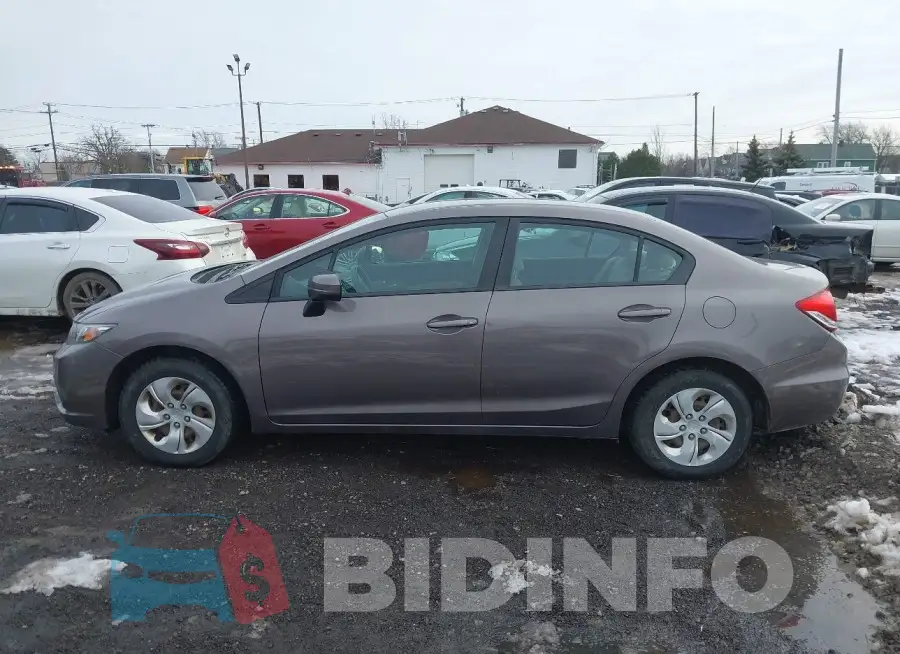 19XFB2F57FE007952 Photo# 14