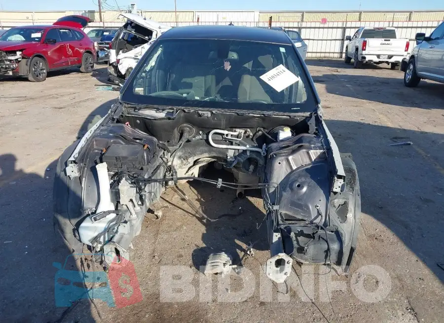 2C3CDXCT6FH863037 Photo# 11