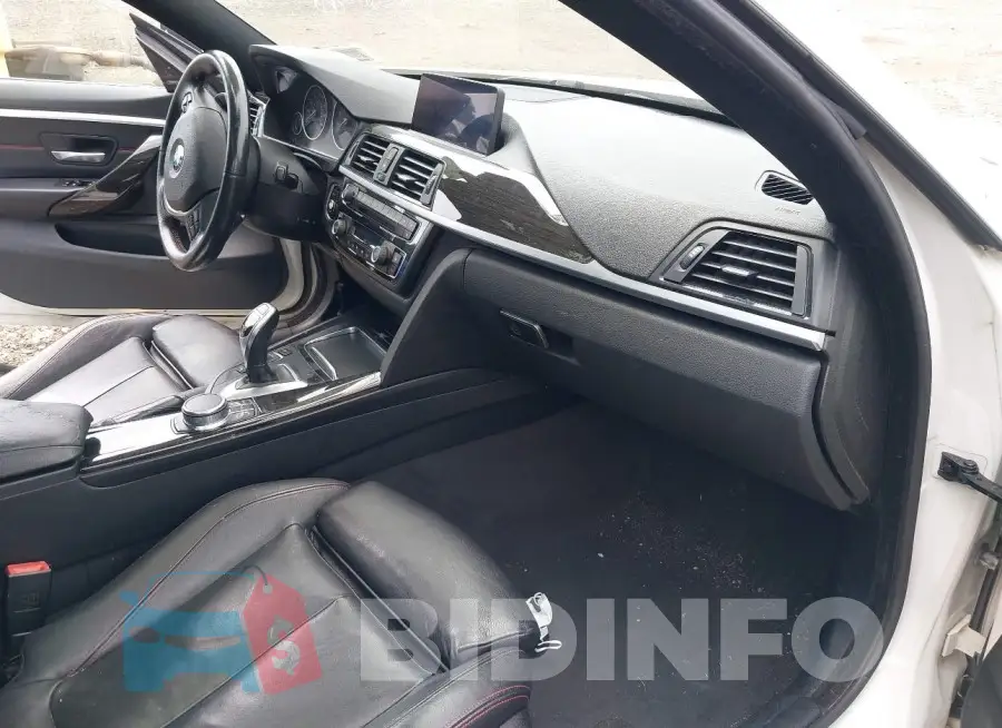 WBA4F9C33HG813360 Photo# 5