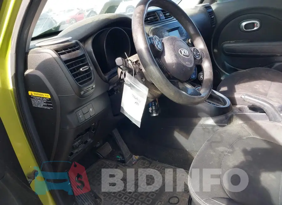 KNDJN2A25F7773144 Photo# 14