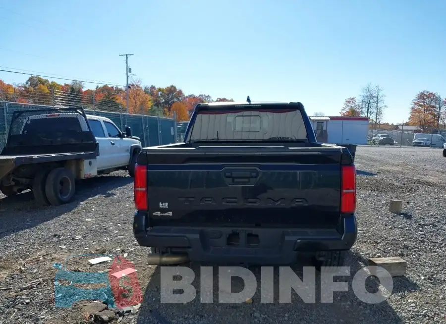 3TYLB5JN0RT009407 Photo# 16