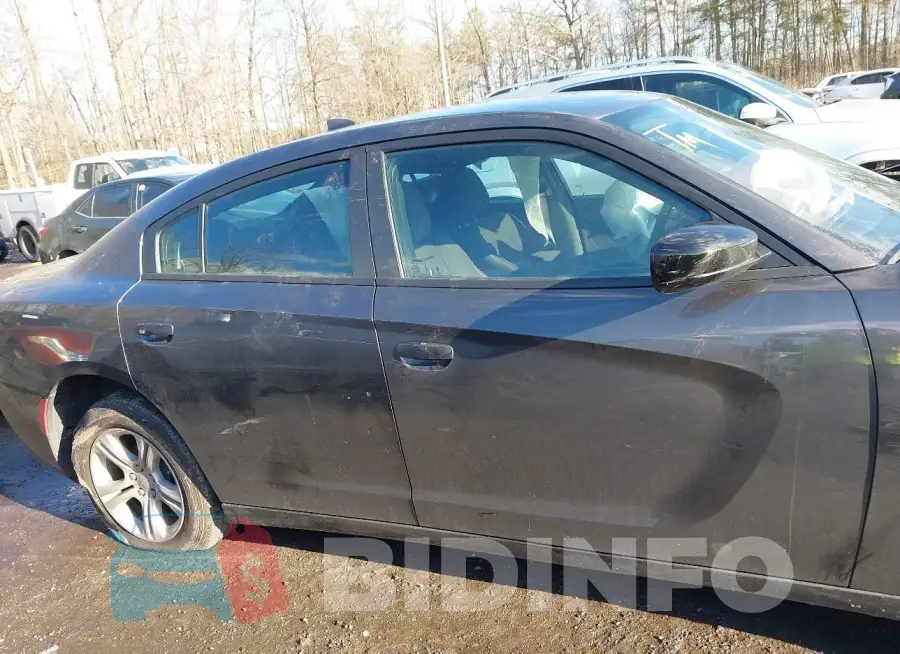 2C3CDXBG6PH635075 Photo# 12