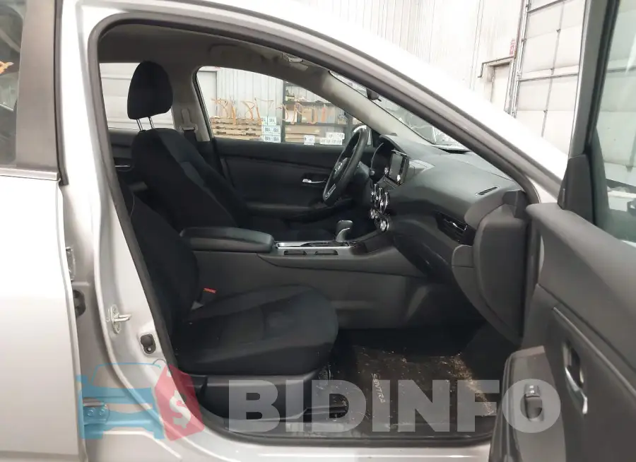 3N1AB8BV2LY240797 Photo# 5