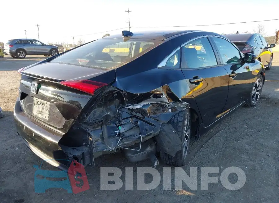 19XFC1F32HE212328 Photo# 4